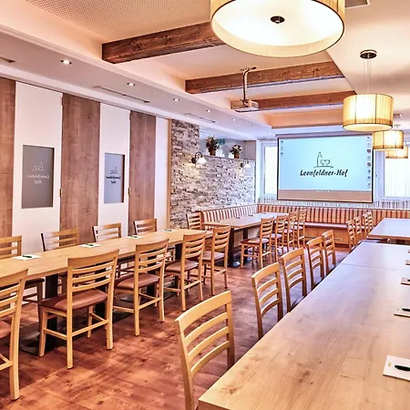 Leonfeldner-hof Guest house 3*